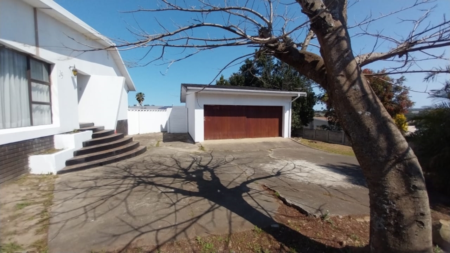 4 Bedroom Property for Sale in Amalinda Eastern Cape